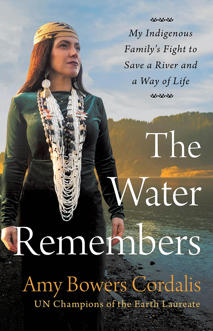 Couverture du livre The Water Remembers