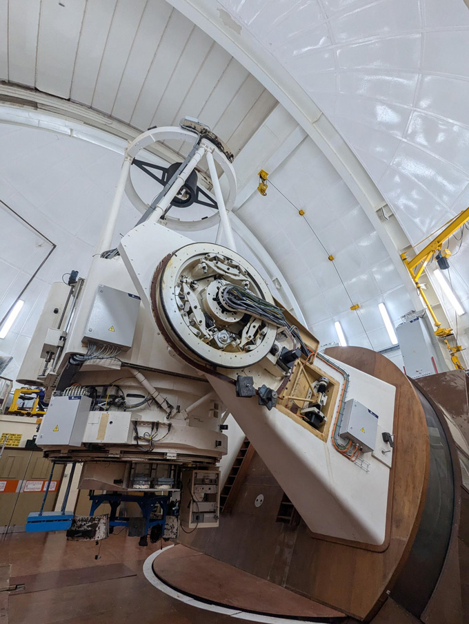 Télescope sous dôme pour la recherche d'exoplanètes