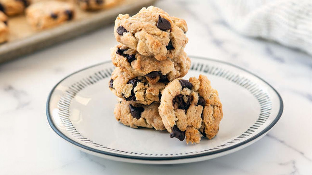 Biscuits aux pépites de chocolat denses réalisés sans œufs
