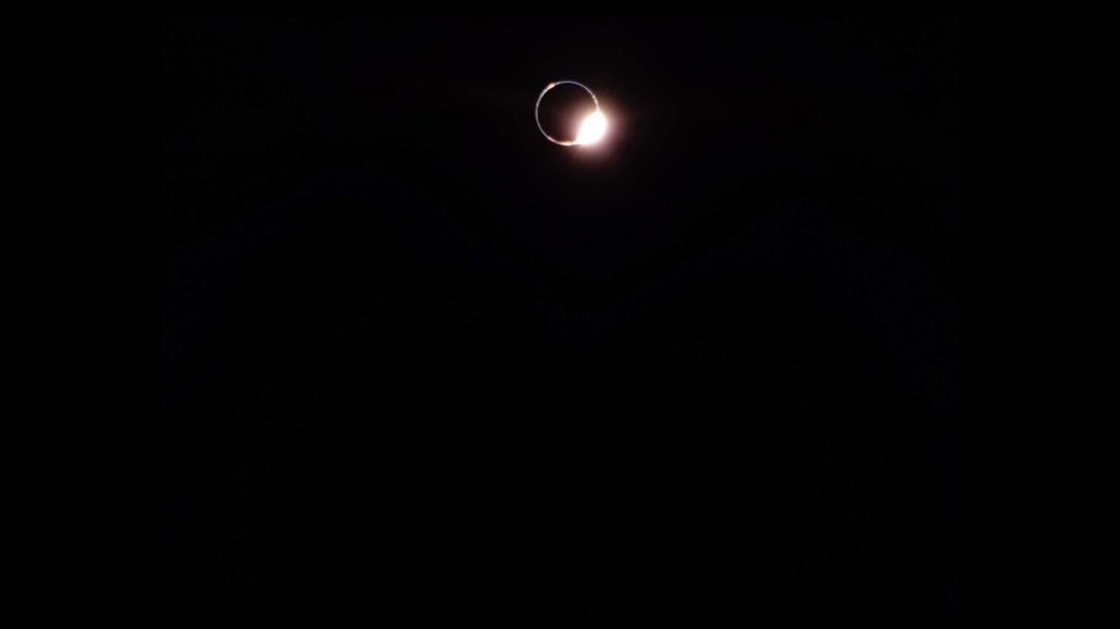 Éclipse solaire vue depuis la Lune par Blue Ghost