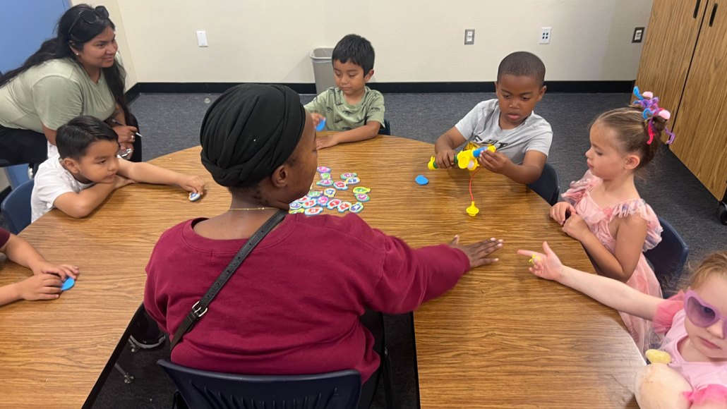 Mère et enfant participant au programme PEP