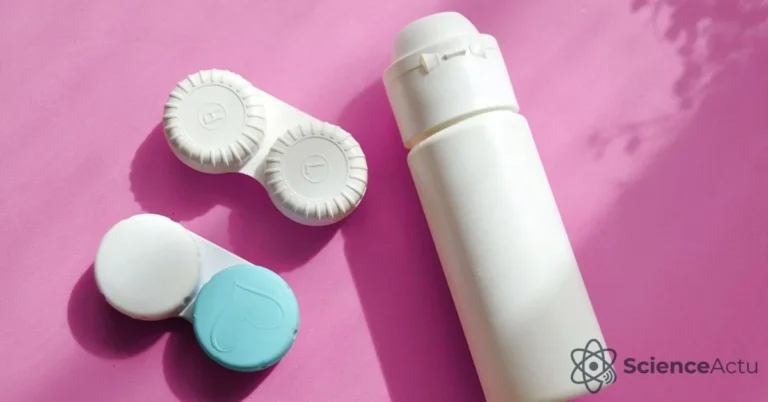 Produit pour lentilles dans les yeux : un danger médical ? - Santé & Médecine