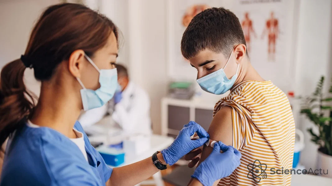 COVID-19 : la FDA restreint l'accès aux nouveaux vaccins