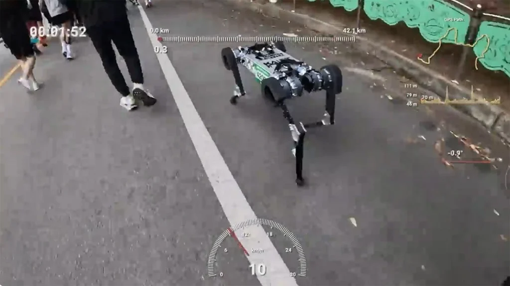 Le robot quadrupède sud-coréen RAIBO2, associé à une performance de marathon sur une seule charge.