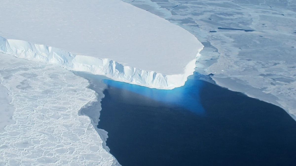 Thwaites : supprimer la fonte océanique ne suffit pas à arrêter la perte de glace